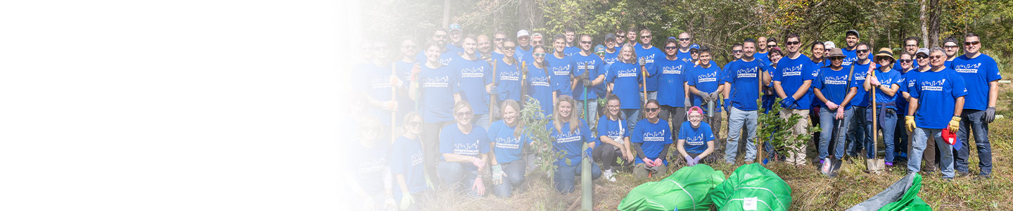 PPL employees voluneering